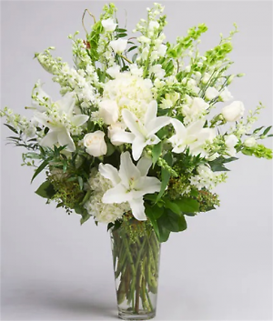 THE CLASSIC WHITE SENTIMATE VASE DESIGN