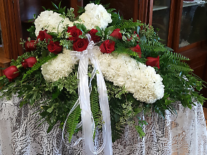 CASKET SPRAY WITH FLORAL CROSS